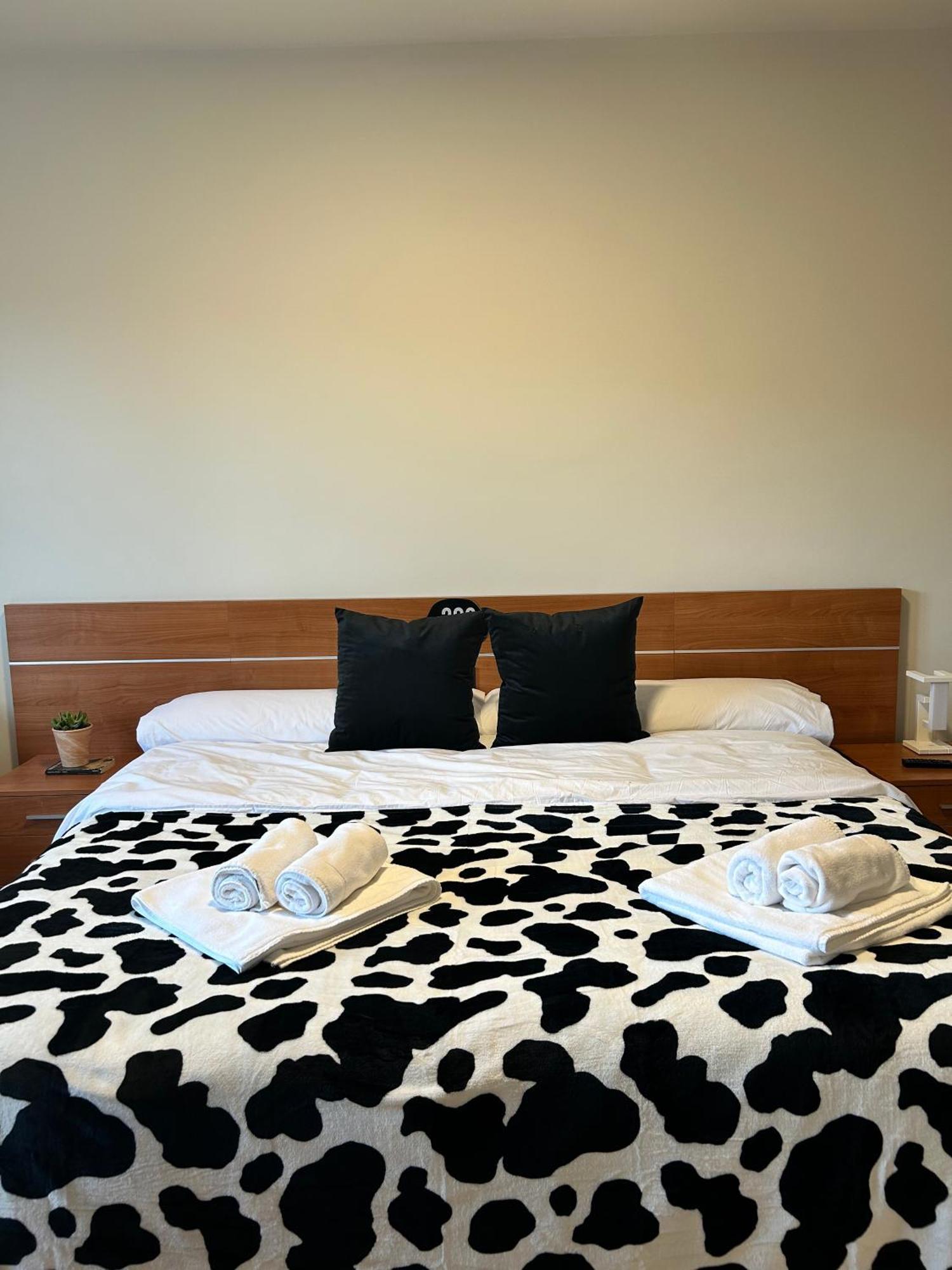 Bicis & Vacas Hotel La Pola de Gordon Kültér fotó